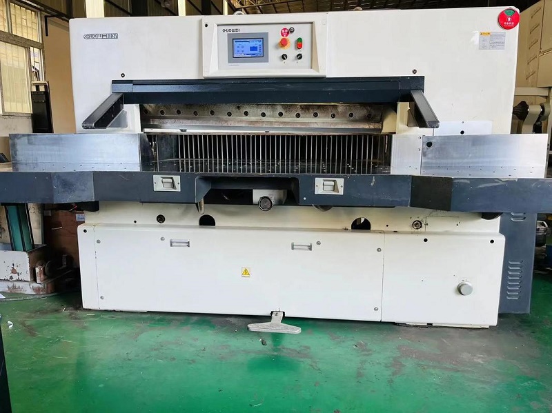 切紙機工作時，樓下聲音很大如何解決？